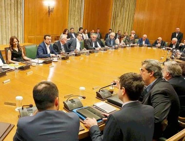 «Σκληρό πόκερ» στο ΣΥΡΙΖΑ με τον ανασχηματισμό